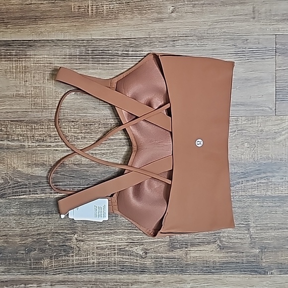 NWT Lululemon Like a Cloud Longline Bra Light Support, D/DD Cup - Picture 10 of 10